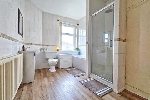 3 bedroom end of terrace house for sale, Zion Street, Bacup, Rossendale, OL13
