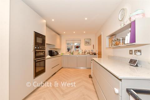 undefined, Hamilton Close, Horley, Surrey