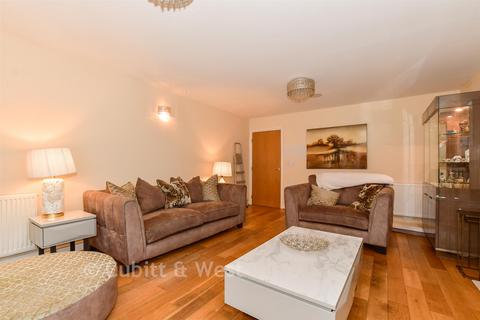 6 bedroom detached house for sale, Hamilton Close, Horley RH6