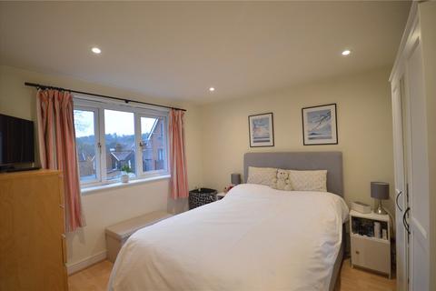 1 bedroom apartment for sale, St. Christophers Road, Haslemere, Surrey, GU27