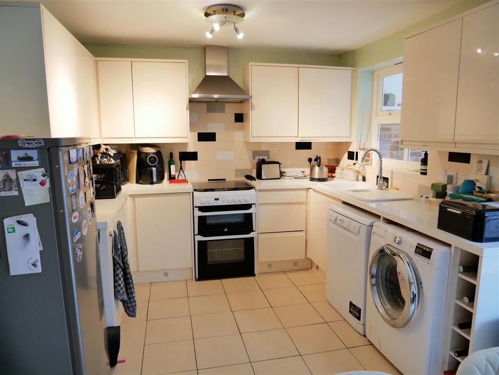 Dining kitchen