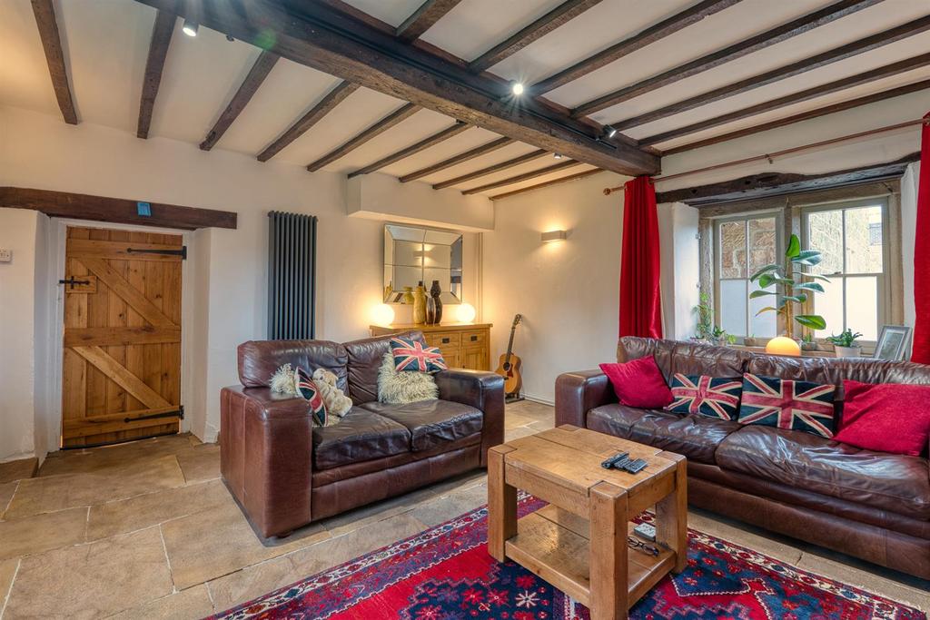 Sitting Room towards entrance hallway.jpg