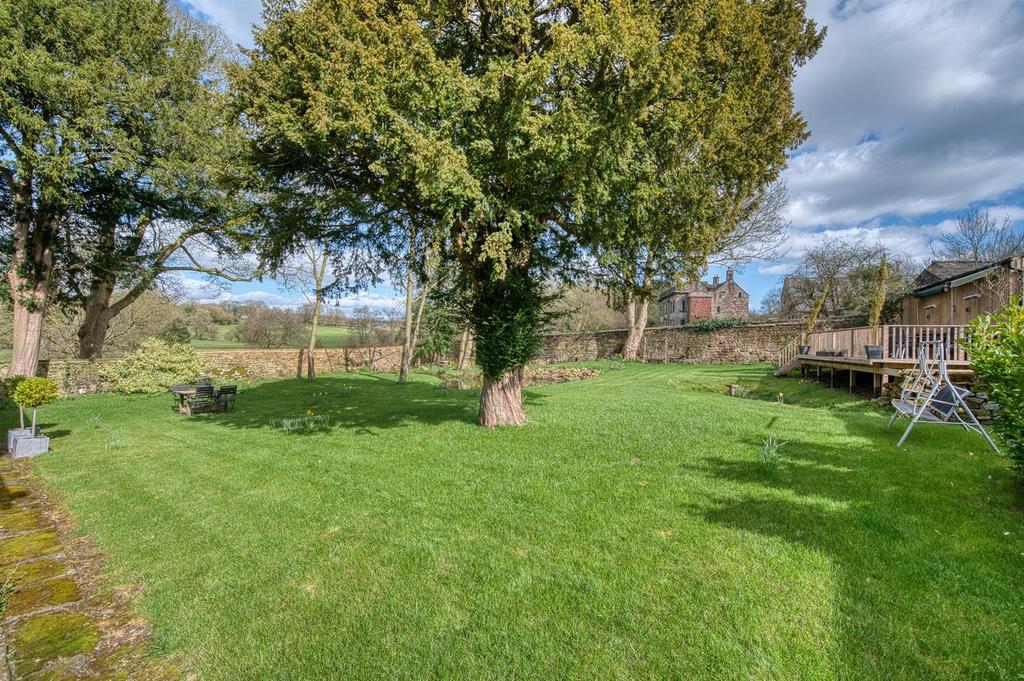 Garden and Decking.jpg