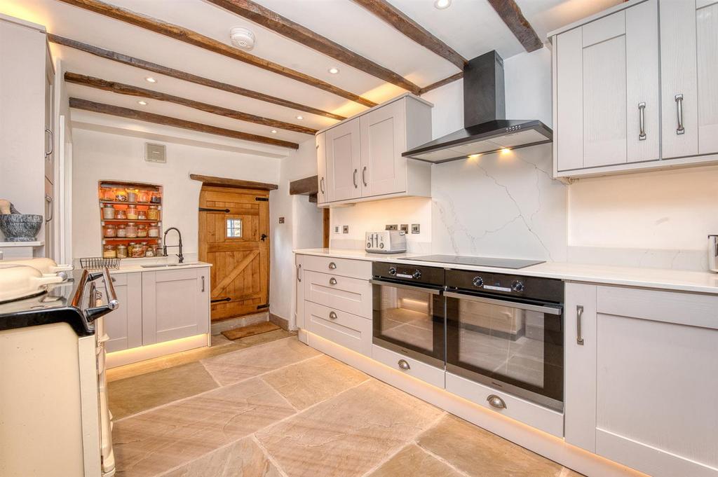 Kitchen towards dining room.jpg