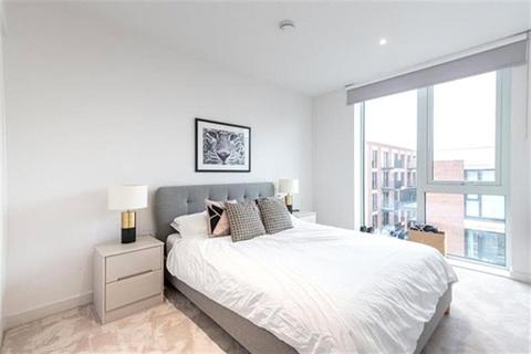 1 bedroom apartment to rent, Royal Crest Avenue, London, E16