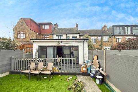 4 bedroom terraced house for sale, Middleton Gardens, Ilford, Essex