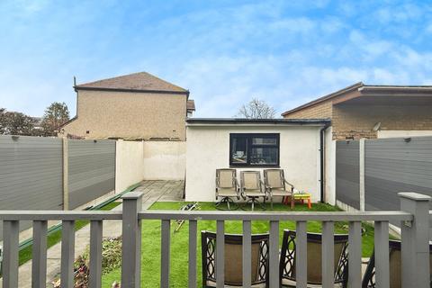 4 bedroom terraced house for sale, Middleton Gardens, Ilford, Essex