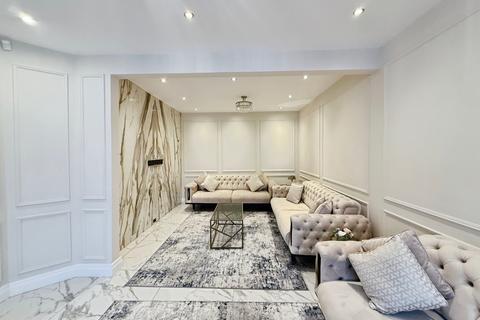 4 bedroom terraced house for sale, Middleton Gardens, Ilford, Essex