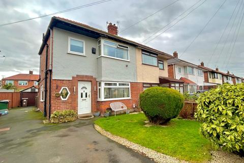 3 bedroom semi-detached house for sale - Kindale Road, Prenton, Merseyside, CH43