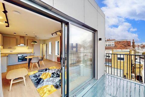 2 bedroom flat to rent, Uxbridge Road, London, W5