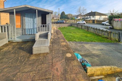 3 bedroom semi-detached house for sale, Highlands Lane, West Yorkshire HX2