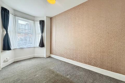 3 bedroom terraced house for sale, Shaftesbury Road, Reading, Berkshire
