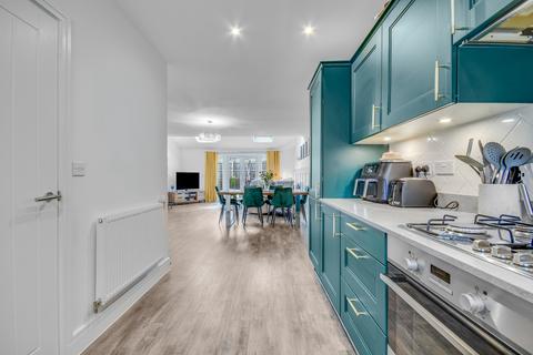 3 bedroom semi-detached house for sale, Wilfred Waterman Drive, Beaulieu, Chelmsford