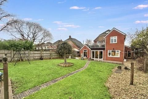 4 bedroom detached house to rent, Detached 4 bedroom home