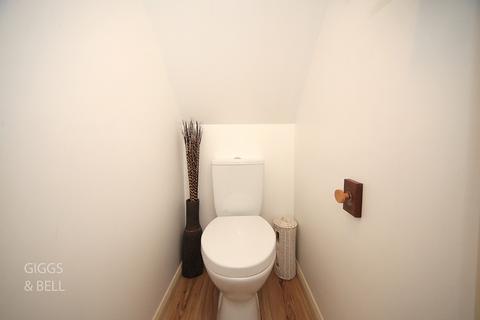 undefined, Park Street, Luton, LU1