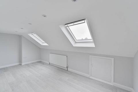 1 bedroom flat to rent, Gilbey Road, Tooting Broadway, London, SW17