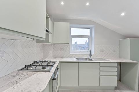 1 bedroom flat to rent, Gilbey Road, Tooting Broadway, London, SW17
