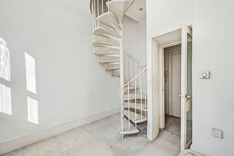 1 bedroom apartment for sale, Rosary Gardens, South Kensington, London, SW7