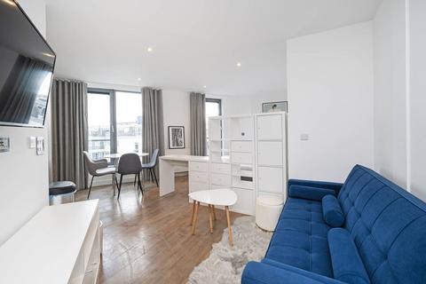 undefined, Richmond Road, London Fields, London, E8