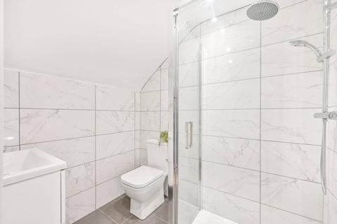 2 bedroom flat to rent, Charlton Road, Harlesden, London, NW10