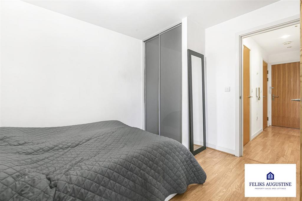 Bedroom2.jpg