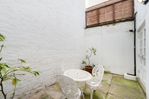 1 bedroom flat to rent, Gordon Place, London
