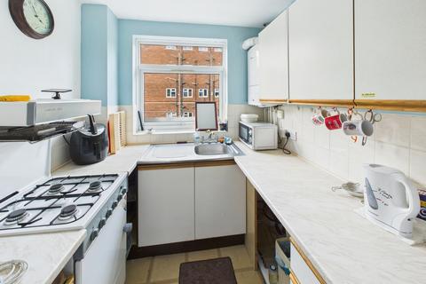 2 bedroom flat for sale, Carlton Court, Hulse Road, SO15 2JZ
