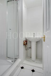 Studio to rent, Dudden Hill Lane, London, NW10