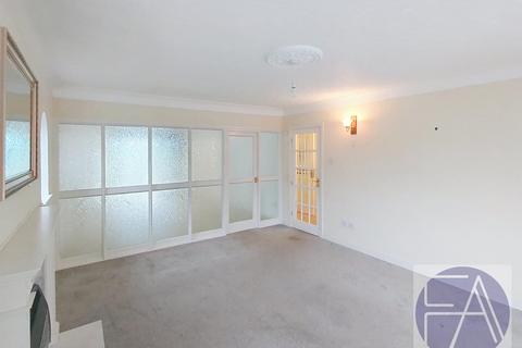 2 bedroom bungalow to rent, Coudray Road, Southport PR9