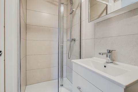 1 bedroom house of multiple occupation to rent, 16 Hospital Way, Lewisham, SE13