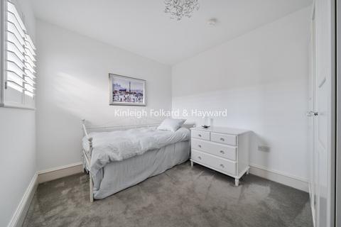 undefined, Willoughby Lane, Bromley, BR1