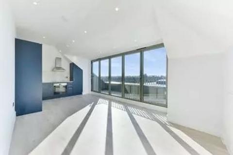 3 bedroom flat for sale, Cowdrey Road, London SW19