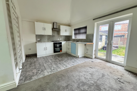 3 bedroom semi-detached house for sale, Derbyshire Lane West, Stretford