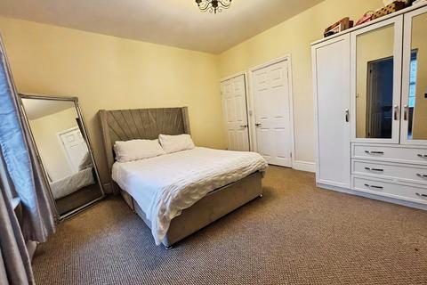 2 bedroom terraced house for sale, Carlisle Street, Gainsborough