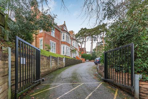 undefined, Bassett House, Knyveton Road