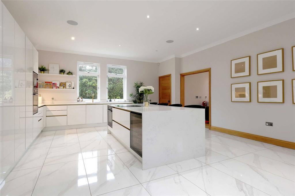 Kitchen/Breakfast