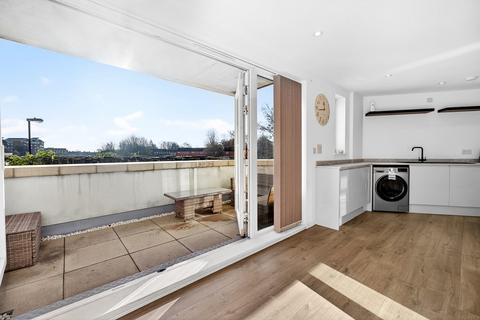 2 bedroom apartment for sale, Marseille House, Hansen Court, Century Wharf