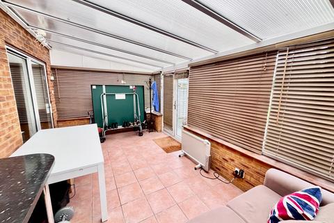4 bedroom detached house for sale, Whitton Way, Newport Pagnell