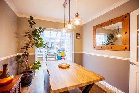 4 bedroom detached house for sale, Wheatfields, Rochford SS4