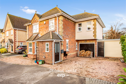 4 bedroom detached house for sale, Wheatfields, Rochford SS4