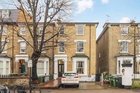 3 bedroom flat to rent, Hammersmith Grove, London W6