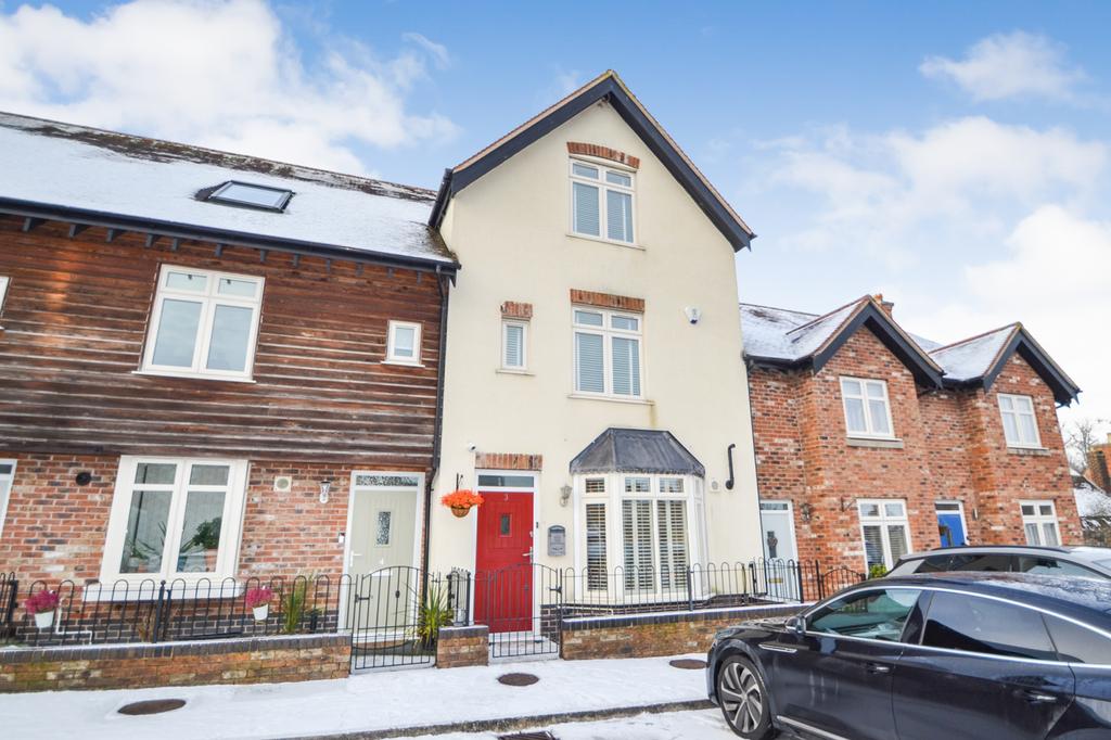 Three Bedroom 3 Storey Mews House in Much Wenlock