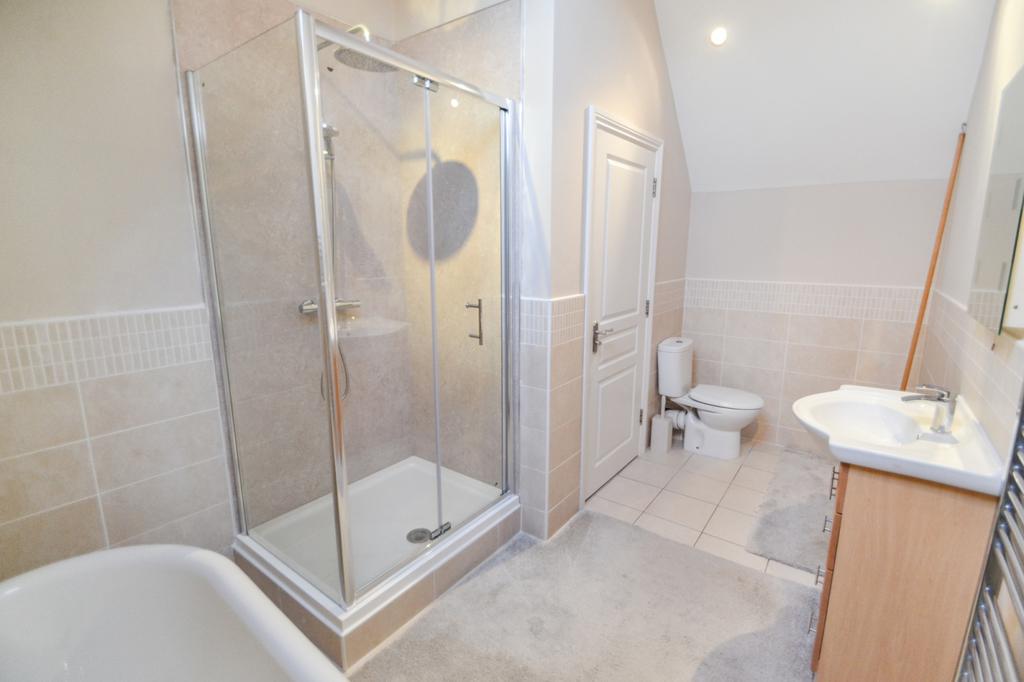 Ensuite Bathroom