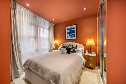 1 bedroom apartment to rent, Kingfisher House, Battersea Reach