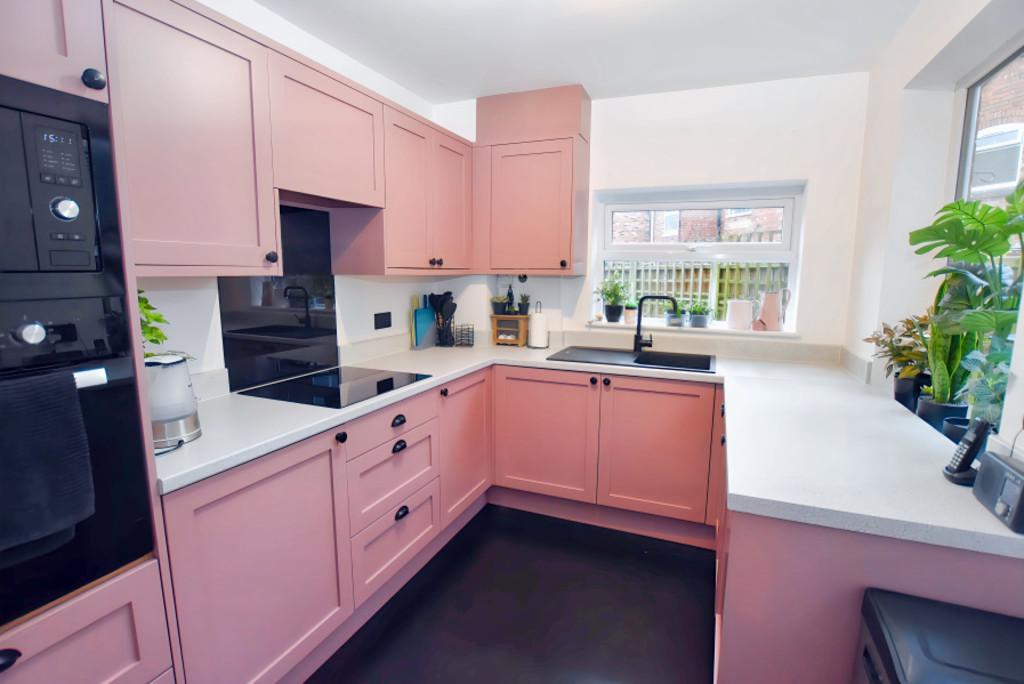 Kitchen 1