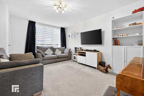 3 bedroom end of terrace house for sale, Heol Cynwrig, Cardiff