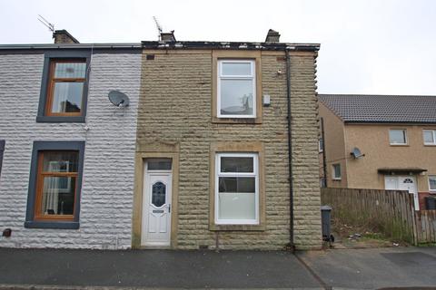 3 bedroom end of terrace house to rent, Walmsley Street, Great Harwood