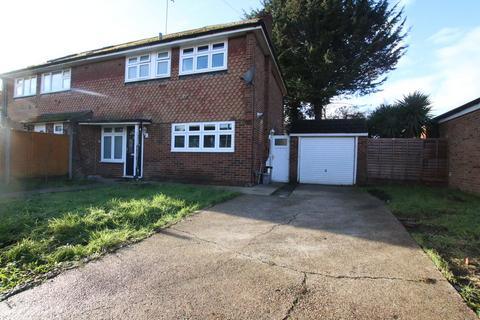 3 bedroom semi-detached house for sale, Colnbrook