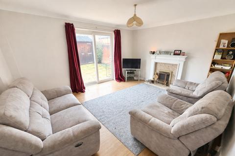 undefined, Droitwich Close, Bracknell RG12