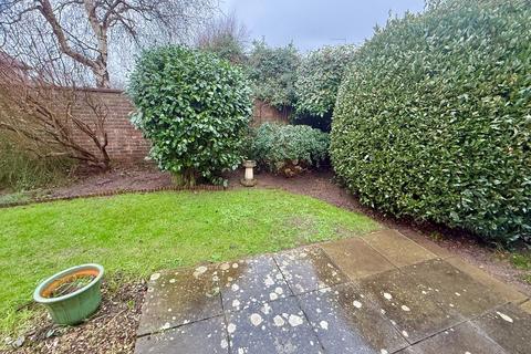 2 bedroom ground floor flat for sale, The Street, Rustington